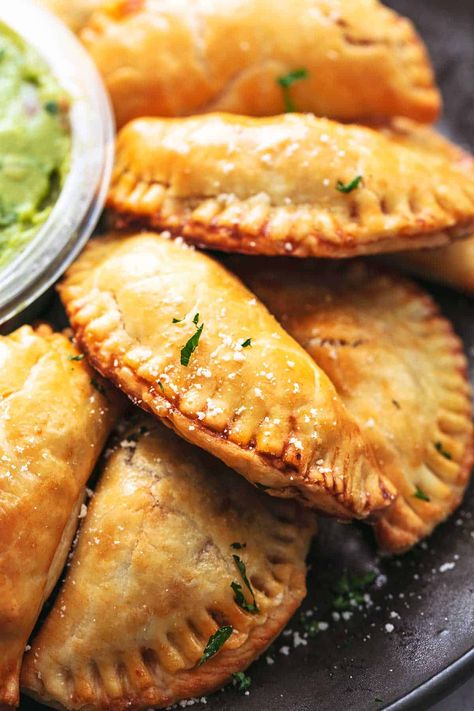 Easy Beef Empanadas, Pork Empanadas, Easy Empanadas Recipe, Homemade Empanadas, Beef Empanadas Recipe, Authentic Mexican Recipes, Empanada Recipe, Homemade Mexican, Beef Empanadas