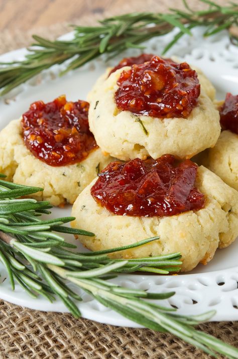 Cheesy thumbprints with Tomato bourbon jam Bourbon Jam, Savoury Crackers, Savory Cheese, Tomato Jam, Best Salad Recipes, Savoury Baking, Thumbprint Cookies, First Bite, Yummy Snacks