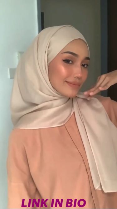 Hijab Streetwear Outfit, Hijab Streetwear, Style Hijab Simple, Hijab Turban Style, Simple Hijab Tutorial, Hijab Simple, Hijabista Fashion, Style Tutorial, Simple Hijab