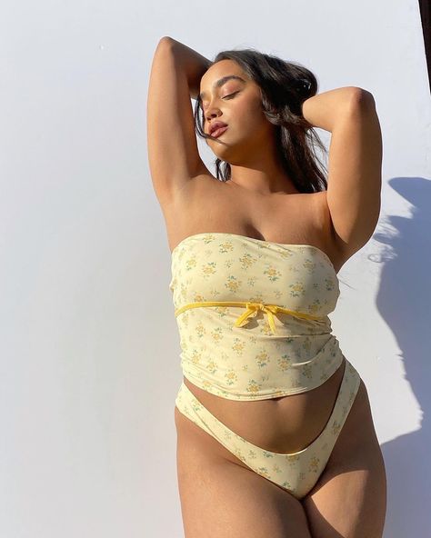 Frankies on Instagram: “who’s excited for the rest of #gigixfrankies thursday? 9am pst/12pm est 💛🍯” Tube Top Swimsuit, Francesca Aiello, Swin Suits, Cute Tube Tops, Trendy Swimsuits, Frankies Bikinis, Bathing Suit Top, Designer Swimwear, Gigi Hadid