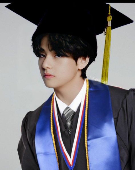 Taehyung Graduation Picture Edit, Taehyung Student Uniform, Taehyung Graduation Picture, Pic Template, Graduation Ceremony Outfit, Bf Pics, Grad Pic, Student Photo, Graduation Pics