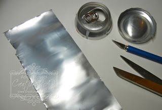 How To Patina Metal, Metal Tutorial, Aluminum Foil Crafts, Embossing Art, Metal Stamping Diy, Metal Embossing Art, Metal Art Techniques, Soda Can Crafts, Tin Can Art