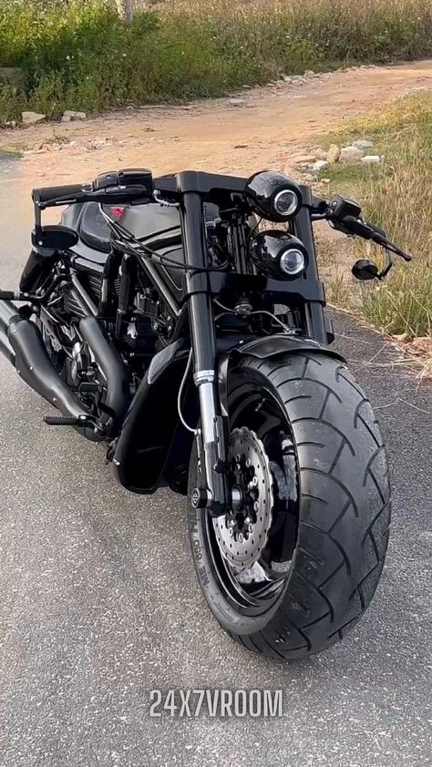 Vrod Custom, V Rod Custom, Harley V Rod, Softail Bobber, Harley Davidson Dyna Super Glide, Мотоциклы Harley Davidson, Custom Motorcycles Harley, Stylish Bike, Scrambler Custom