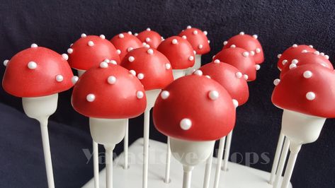 Mushroom Cake Pops Mushroom Cake Pops, Cottagecore Cake, Cake Pops Recipe, Mushroom Cake, Fairy Garden Party, Cake Pop Recipe, Forest Cake, Animal Cake, Fairy Birthday