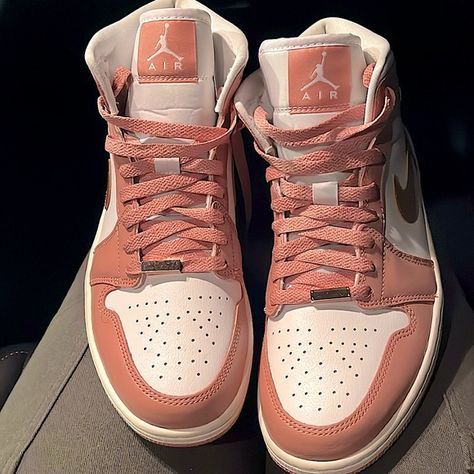 Air Jordan 1s mid-top Women’s ROSE GOLD Nike Jordan Air 1, Jordan Rose, Jordan Air 1 Mid, Air Jordan 1s, Rose Gold Sneakers, Quince Hairstyles, Jordan 1s, Jordan Air, Mid Top