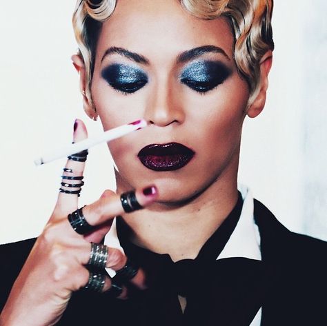 Haunted Haunted Beyonce, Beyonce Haunted, Blue Ivy Carter, Sasha Fierce, Halloween Gif, Virgo Moon, Beyonce Queen, Blue Ivy, Fashion Portfolio