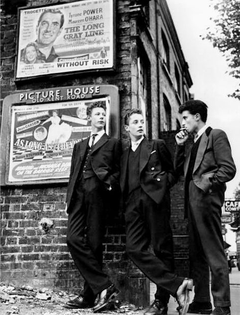 Chris Noth, Elephant And Castle, Teddy Girl, Teddy Boys, Old London, Youth Culture, South London, 인물 사진, Vintage Photography