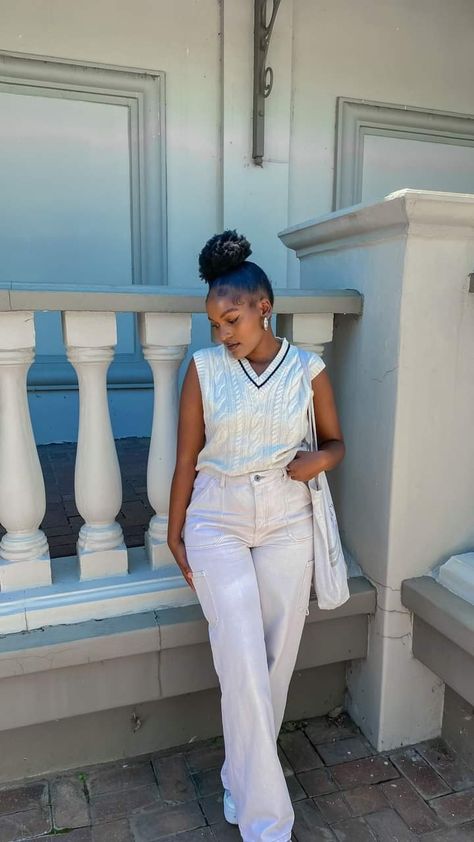 Classy Teenage Outfits, Modest Summer Outfits Black Women, Modest Teenage Girl Outfits, Sweater Vest Outfit Summer, Styling Cargos, Classy College Outfits, Outfit Ideas For School Dress Code, Law Outfits, Nigerian Outfits