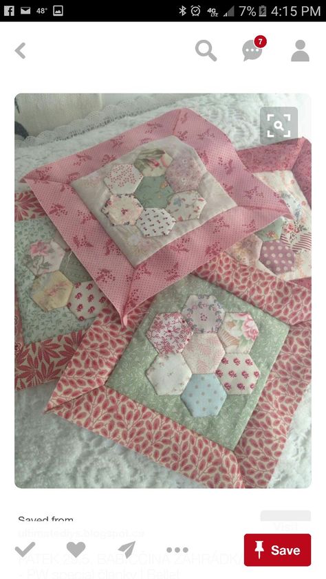 Grandmothers Flower Garden Quilt, Hantverk Diy, Hexagon Patchwork, Appliqué Quilts, Hexie Quilt, English Paper Piecing Quilts, Quilt As You Go, Applique Quilting, Pola Sulam