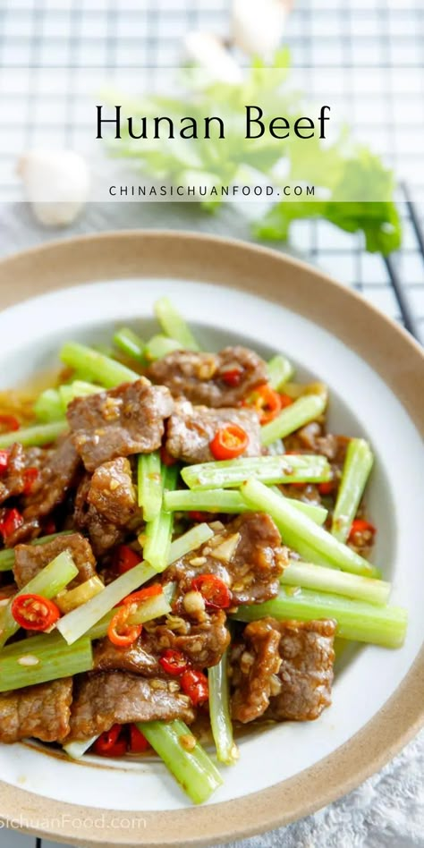 Authentic Hunan Beef Hunan Beef, Chinese Beef Stir Fry, Spicy Beef Stir Fry, Chinese Beef Recipes, Sichuan Food, Beef Stir Fry Recipes, Chinese Stir Fry, Chicken Tortillas Soups Recipe, Eat Beef