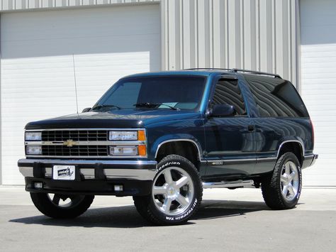 https://flic.kr/p/c7Q3kf | 1994 Chevy Blazer 2-Door 4x4 | Blue/Green w/ Gray Leather Interior, AC, New 20” GM Wheels Box Chevy On 26s, Blue K5 Blazer, Chevy K5 Blazer, Two Door Tahoe, 1997 Chevy Tahoe 2 Door, Chevrolet 4x4, 2 Door Tahoe, 1987 Chevy Silverado 4x4, Chevy 4x4