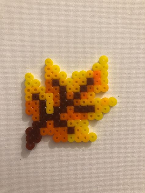 Perler beads Maple Leaf Perler Beads, Perler Bead Patterns For Best Friends, Fall Melty Beads, Perler Bead Patterns Thanksgiving, Small Perler Beads Ideas Halloween, Orange Perler Beads, Cottage Core Perler Beads, Fall Perler Bead Ideas, Perler Bead Asthetic Ideas