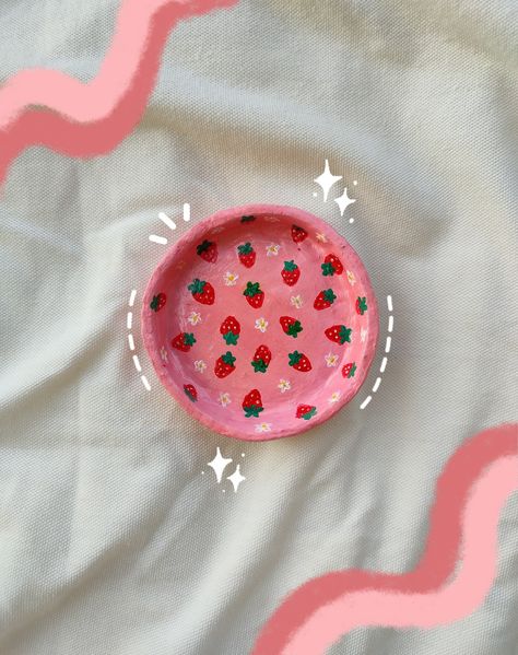 Instagram @leisurely_art Star Clay Dish, Clay Dish, Clay Inspo, Clay Crafts Air Dry, Clay Work, Clay Craft, Clay Art Projects, Easy Diy Art, Diy Clay Crafts