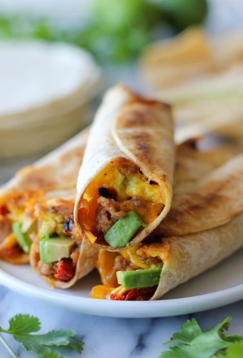 Breakfast Taquitos - Damn Delicious Breakfast Taquitos, Hash Browns, Think Food, Make Ahead Breakfast, Breakfast Brunch Recipes, Breakfast Time, Quesadillas, Breakfast Dishes, Grits