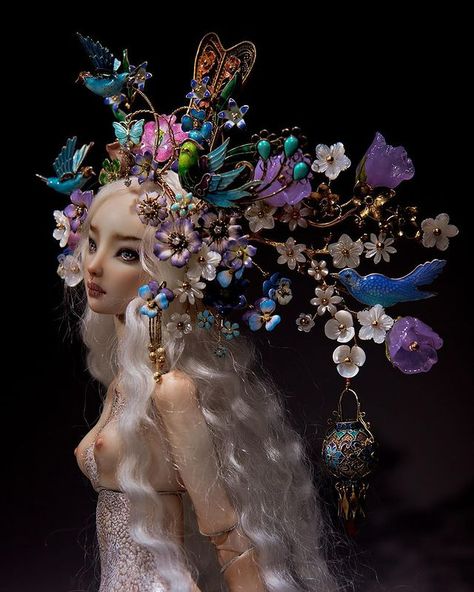 Marina Bychkova (@marinabychkova) • Instagram photos and videos Peacock Doll, Marina Bychkova, Alex Garland, Enchanted Doll, White Peacock, Fairytale Art, Antique Glass, Hand Blown Glass, 18k Rose Gold