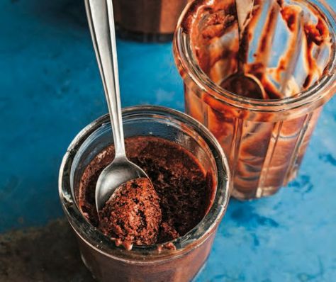 Like buttah: Salted butter caramel-chocolate mousse recipe from David Lebovitz's "My Paris Kitchen." Caramel Chocolate Mousse, Salty Desserts, Praline Chocolate, Salted Caramel Ice Cream, Paris Kitchen, Butter Caramel, David Lebovitz, Caramel Ice Cream, Chocolate Mousse Recipe