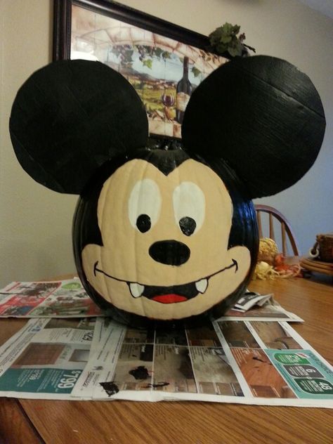 Count Mickey mouse painted pumpkin. Halloween. Vampire. Fun with kids. Fun idea. Vampire Pumpkin, Carve Pumpkins, Jack Skellington Pumpkin, Fun With Kids, Character Pumpkins, Mouse Paint, Mike And Sully, Pumpkin Decorating Contest, Disney Pumpkin