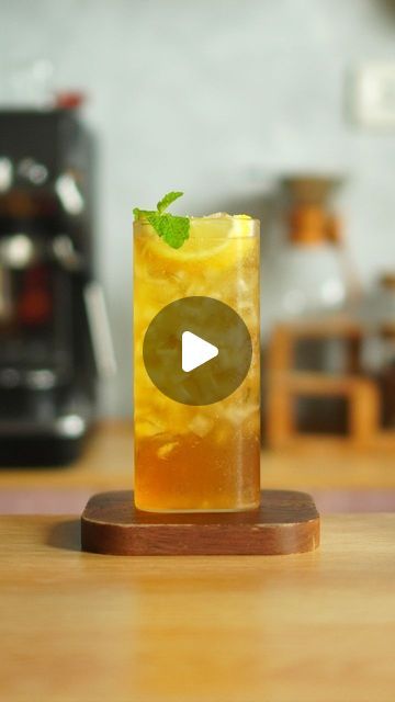 Arkaik PH on Instagram: "Sprite Iced Tea ⬇️
Ingredients:
500ml sprite (lemon-lime soda)
2 black tea bags
cold brew for 24 hours

ice
lemon slice
mint leaves

#sprite #spriteicedtea #viral #viralspriteicedtea #spritedrink #lemonlimesoda #soda #icedteasoda #teasoda #icedtea #drink #recipe #homecafe #coldbrew #coldbrewtea #drinkrecipes #홈카페영상 #홈카페놀이 #홈카페 #아이스라떼 #ａｅｓｔｈｅｔｉｃ#reels #reelsofinstagram #reelsviral #asmr #asmrdrink" Black Tea Bags, Lemon Lime Soda, Lime Soda, Drink Recipe, Lemon Slice, Tea Bags, Mint Leaves, Lemon Lime, Black Tea