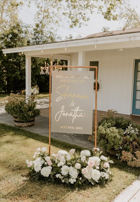 Welcome Sign Engagement, Gold Welcome Sign, Wedding Party Sign, Wedding Table Signage, Gold Wedding Party, Large Welcome Sign, Engagement Party Sign, Copper Stand, Wedding Entrance Decor