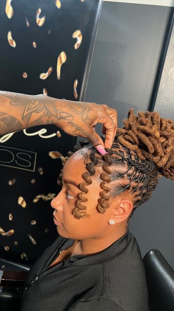 Loc Bun With Curly Bangs, Pineapple Loc Style, Loc Baddie, Braided Twist Hairstyles, Elegant Loc Styles, Loc Updo Styles, Bun Curls, Cute Locs, Real Locs