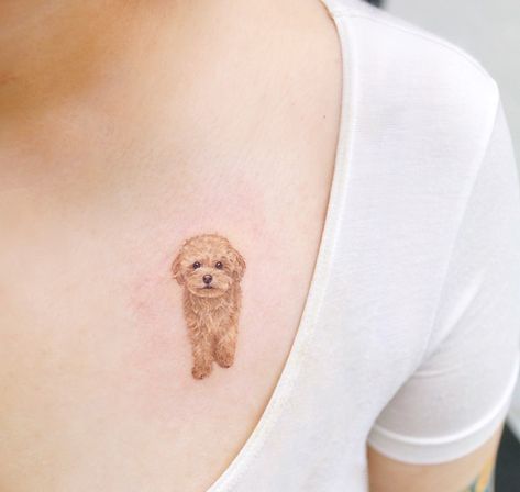 Cavapoo Tattoo, Goldendoodle Tattoo, Dog Outline Tattoo, Pet Portrait Tattoos, Pet Tattoo Ideas, Poodle Tattoo, Puppy Tattoo, Small Dog Tattoos, Pretty Tattoo