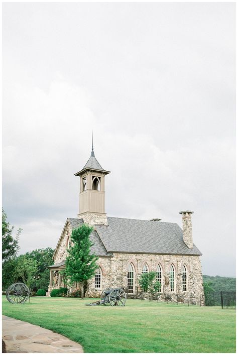 Wedding Chapel In The Woods, Big Cedar Lodge Wedding, Wedding Churches, Wedding Photographer Checklist, Beautiful Chapels, Home Chapel, Big Cedar Lodge, Wedding Chapels, Country Churches