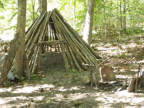 Survival Shelters: 15 Best Designs and How to Build Them | Outdoor Life Bushcraft Shelter, Bushcraft Camping, Survival Shelter, Survival Techniques, Homestead Survival, Wilderness Survival, Camping Survival, Survival Prepping, Outdoor Survival