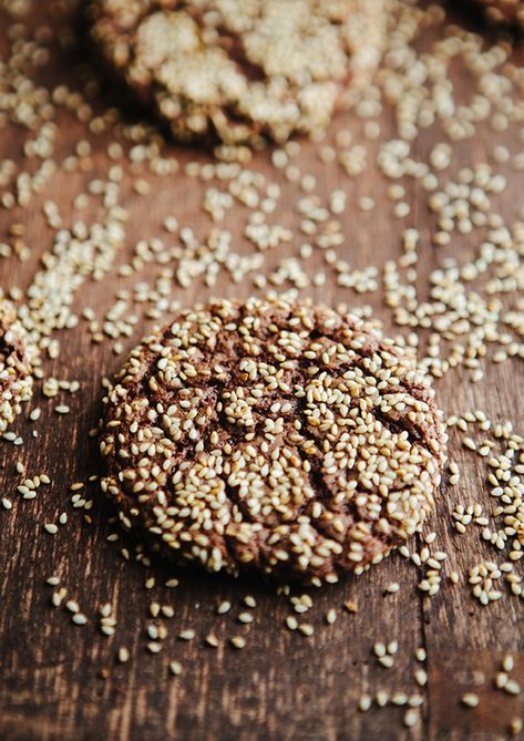 Sesame Chocolate, Sesame Cookie, Weird Food Combinations, Fudgy Cookies, Seed Cookies, Sesame Cookies, Food Combinations, Gooey Cookies, Dark Chocolate Cookies