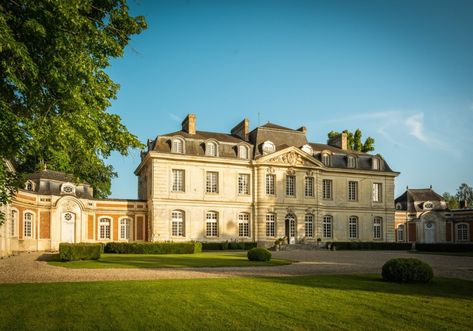 French Chateau For Sale, Chateau Hotel, French Castles, Architect Design House, Chateau France, Indoor Swimming, Indoor Swimming Pools, French Chateau, Beautiful Castles