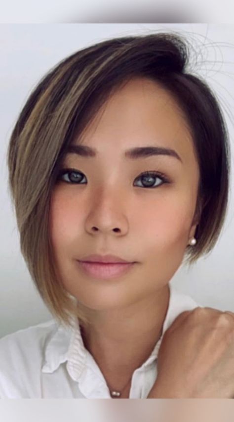 Browse our photo collection of short asymmetrical bob hairstyles before your next salon visit and find your perfect 'do! (Photo credit IG @ginafirpo) Trendy Asymmetrical Hair, Asymmetrical Bob Straight Hair, Short A Symmetrical Bob, Middle Part Asymmetrical Bob, Assymetrical Bob With Undercut, Assymetrical Pixie Haircut, Aysemetrical Hair Bob, Asymetrical Haircut Short Over 50, Asimetric Bob Haircut