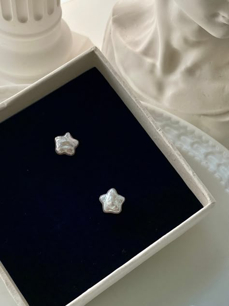 Pearl Star Earrings, Cute Earrings Studs, Star Things, Pearl Earrings Studs, Star Pearl, Trendy Stud Earrings, Aesthetic Earrings, Cute Stud Earrings, Star Stud Earrings