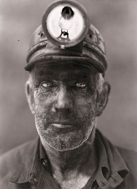 Coal miner... this face tells such a story. -- Use this as a visual analysis assignment with Industrial Revolution, and then return to it when we read October Sky? (image only) Coal Miners, Black And White Photograph, Close Up Portraits, We Are The World, Coal Mining, Foto Art, National Geographic Photos, People Of The World, Interesting Faces