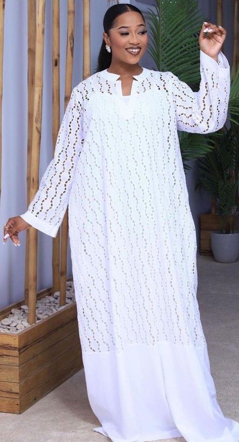 White Maxi Dress Outfit, Lace Dress Classy, Boubou Styles For Women, Modest Dresses For Women, Long African Dresses, Funny Dresses, Lace Dress Design, African Dresses For Kids, Best African Dresses