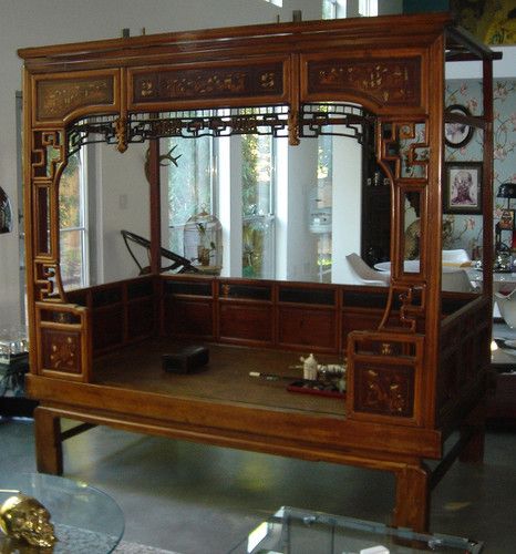 Chinese Vanity, Chinese Palace, Chinese Furniture, City Living, Dream Decor, Chinese Antiques, Windows And Doors, Vanity Mirror, Bedroom Design