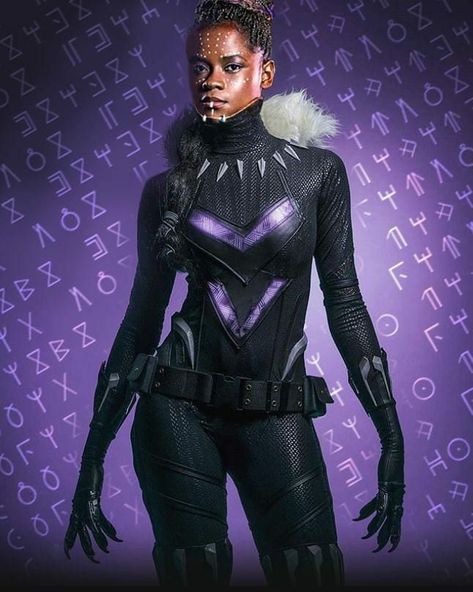 Shuri As Black Panther, Female Black Panther, Shuri Marvel, Shuri Black Panther, Panther Costume, Black Panther Chadwick Boseman, Black Panther Costume, Costume Africain, Panther Art