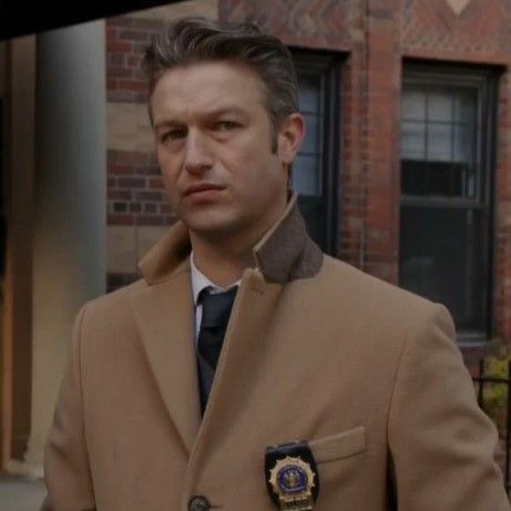 Dominic Carisi Svu, Carisi Law And Order, Summertime Hairstyles, Dominick Carisi, Carisi Svu, Peter Scanavino, Sonny Carisi, Law And Order: Special Victims Unit, Cops And Robbers