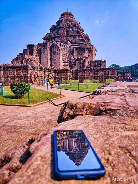 Konark Sun Temple is a 13th-century CE Sun temple at Konark about 35 kilometres northeast from Puri on the coastline of Odisha, India. The temple is attributed to king Narasimhadeva I of the Eastern Ganga Dynasty about 1250 CE Konark Sun Temple Photography, Konark Sun Temple, Sun Temple, Temple City, Temple Photography, Cute Quotes For Life, Dream Travel Destinations, Travel List, Photo Pose