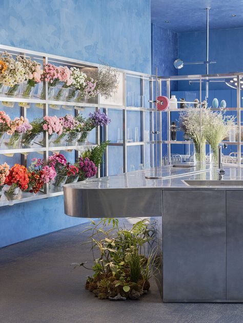 Gallery of o’flower Shop / Plainoddity - 8 Flower Shop Interiors Design Florists, Sky Blue Paint, Flower Shop Interiors, Florist Studio, Flower Shop Decor, Flower Shop Design, Wedding Entrance Decor, Flower Cart, Flower Boutique