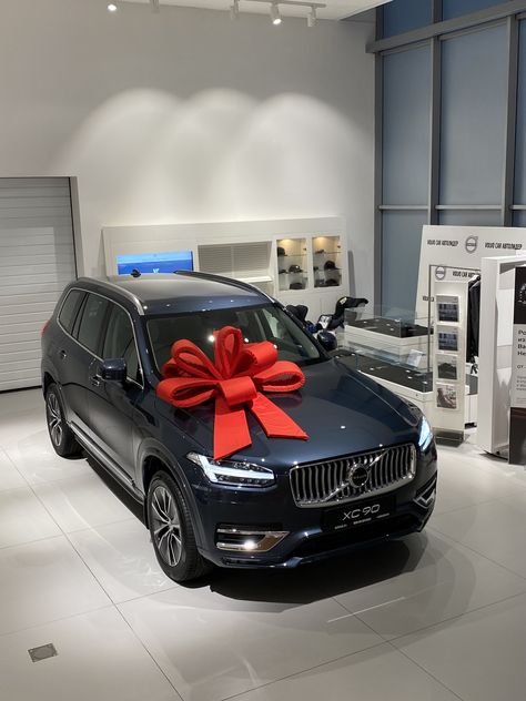 Volvo Car, Volvo Xc, Luxury Car Interior, Volvo Cars, Blue Car, Volvo Xc60, Volvo Xc90, Luxury Aesthetic, Luxury Car