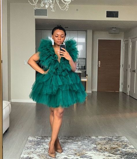 Oyemwen on Instagram: “Peacock 🦚 tulle dress #Oyemwen” Gaun Tulle, Tiered Tulle Dress, Plus Size Vestidos, Tulle Dress Short, Female Plus Size, Summer Dress For Women, Dama Dresses, Tulle Mini Dress, Gaun Fashion