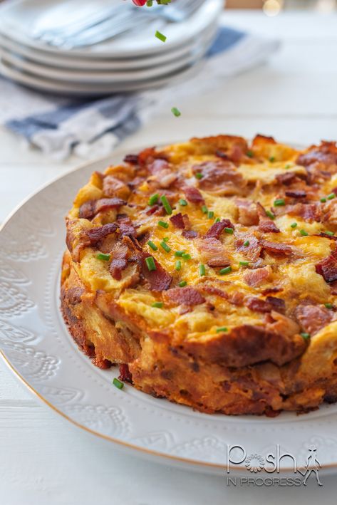 Bacon And Cheese Breakfast Strata, Bacon Egg And Cheese Strata, Egg Cheese Bacon Casserole, Breakfast Ideas Bacon, Bacon Egg And Cheese Casserole, Cheese Strata Recipe, Strata Recipes Breakfast, Strata Recipe, Cheese Strata