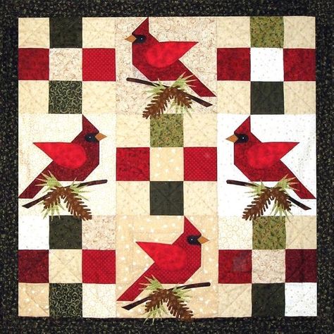 Winter Cardinals Quilt - Quilting Digest Bird Quilt Blocks, Christmas Quilt Patterns, Quilted Wall Hanging, Bird Quilt, Holiday Quilts, Animal Quilts, Winter Quilts, Red Bird, Wall Quilts