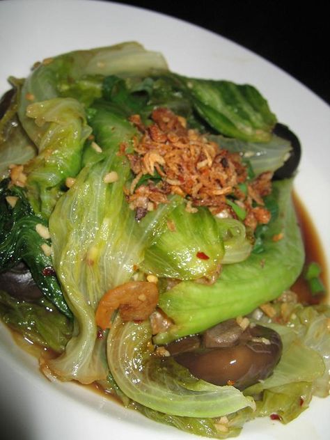 Chinese Lettuce And Mushroom Stir Fry Recipe Stir Fry Lettuce, Cantonese Recipes, Chinese Lettuce, Recipes Chili, Lettuce Recipes, Yummy Vegetable Recipes, Mushroom Stir Fry, Recipes Rice, Recipes Shrimp