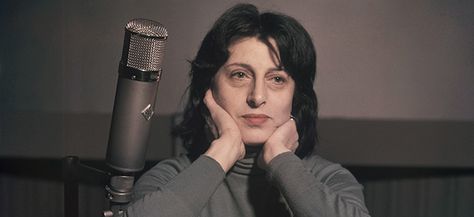 Anna Magnani                                        actress Anna Magnani, The Last Straw, Hair Removal Machine, Italian Actress, Italian Men, Italian Women, Woman Back, Belly Dancers, Womens Rights