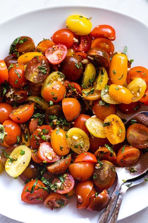 Cherry Tomato Salad Balsamic, Snacking Tomato Recipes, Best Tomato Salad, Quick Tomato Salad, Tomato And Balsamic Salad, Balsamic Marinated Cherry Tomatoes, Thai Tomato Salad, Medley Tomatoes Recipes, Simple Tomato Salad