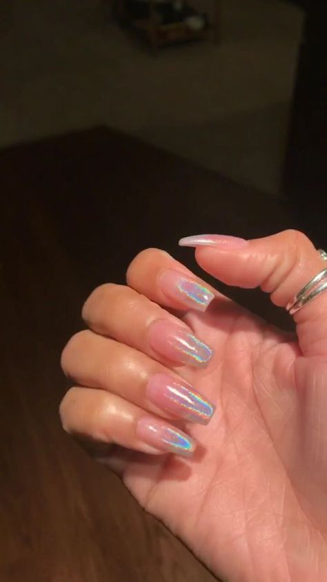 #nails #nailart #acrylicnails Halographic Nails, Patrick Nagel, Unghie Sfumate, Holo Nails, Summer Acrylic Nails, Holographic Nails, Coffin Nails Designs, Fire Nails, Dream Nails