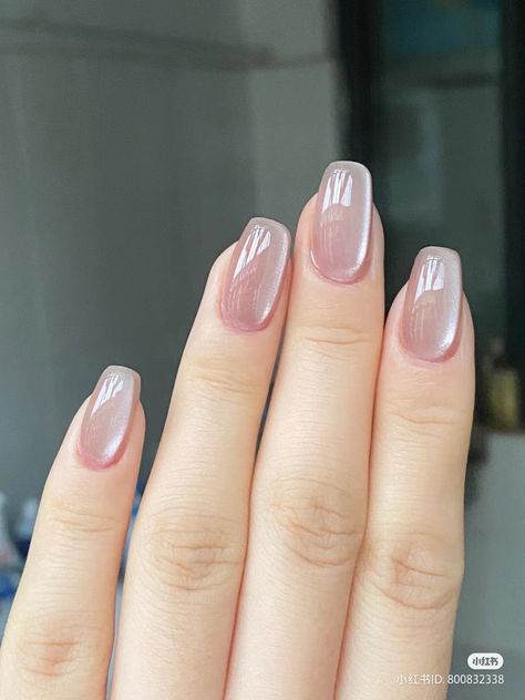 Nails Images, Dark Spring, Engagement Nails, Unghie Sfumate, Nails Dark, Minimal Nails Art, Hello Nails, Subtle Nails, Simple Gel Nails