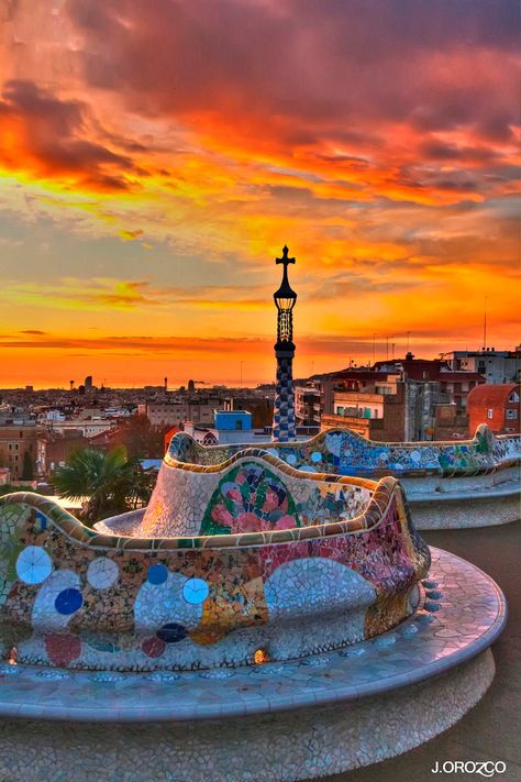 Parque Guell, Parc Guell, Barcelona Architecture, Gaudi Barcelona, Barcelona Hotels, Antoni Gaudi, Barcelona Travel, Andalusia, Beautiful Places To Travel