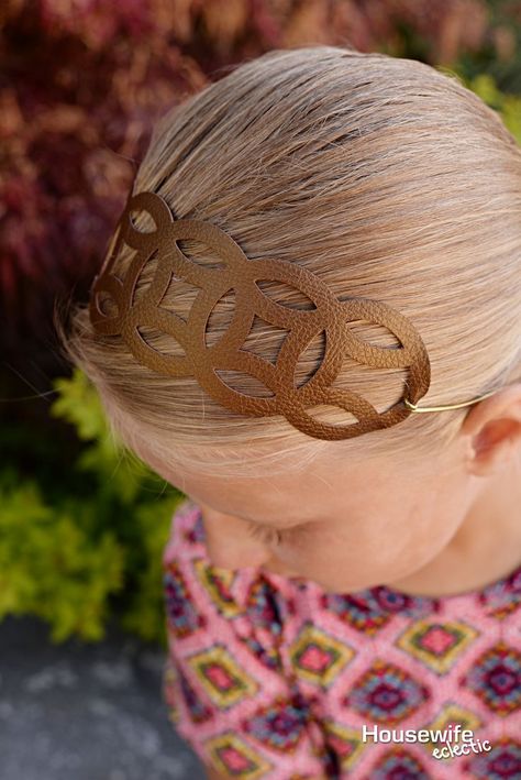 Diy Leather Hair Accessories, Diy Leather Headband, Projet Cricut, Leather Hair Accessories, Cricut Hacks, Wood Projects For Kids, Woodworking Projects For Kids, Woodworking For Kids, Balsa Wood