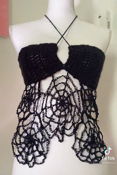 Gothic Crochet Ideas, Crochet Grunge Clothes, Gothic Crochet Top, Spider Web Top Crochet, Grunge Crochet Ideas, Crochet Spider Web Top, Gothic Crochet Patterns Free, Spider Web Top, Crochet Black Top